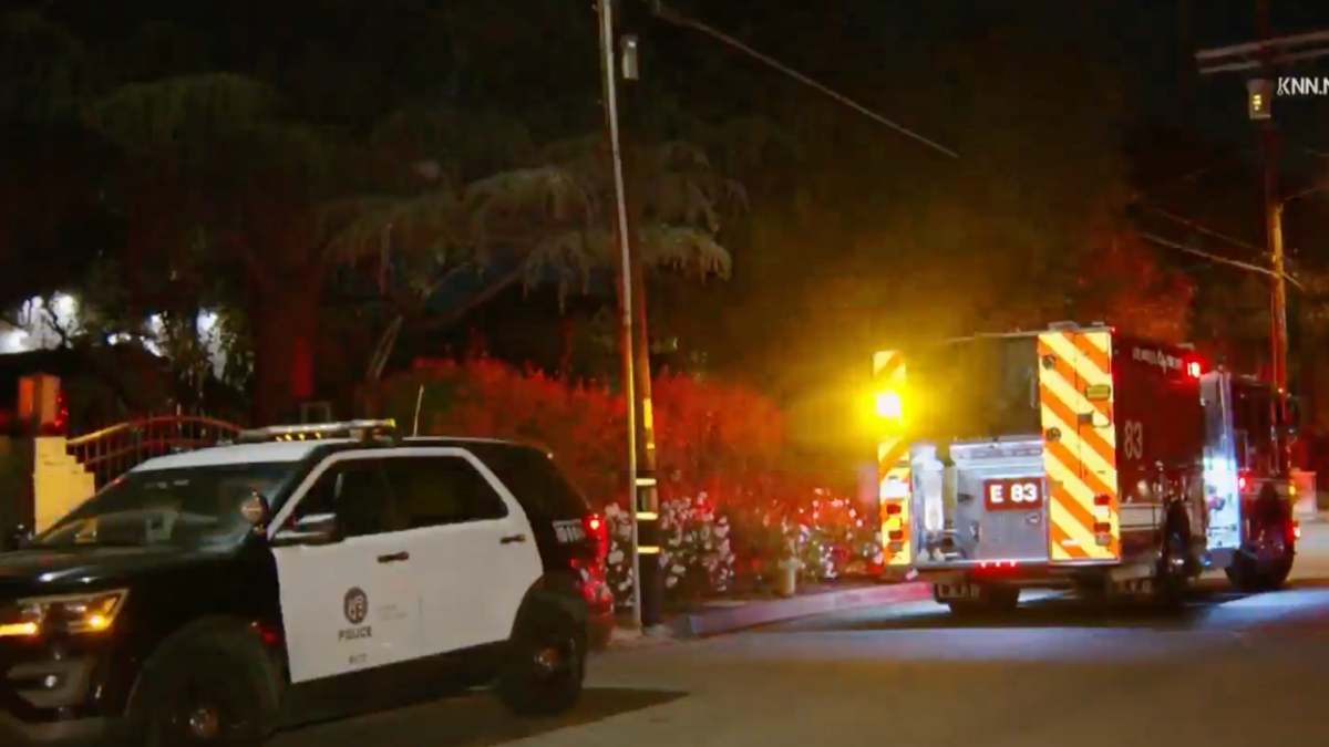 Security guard shot at Encino home – NBC Los Angeles - Vimarsana News